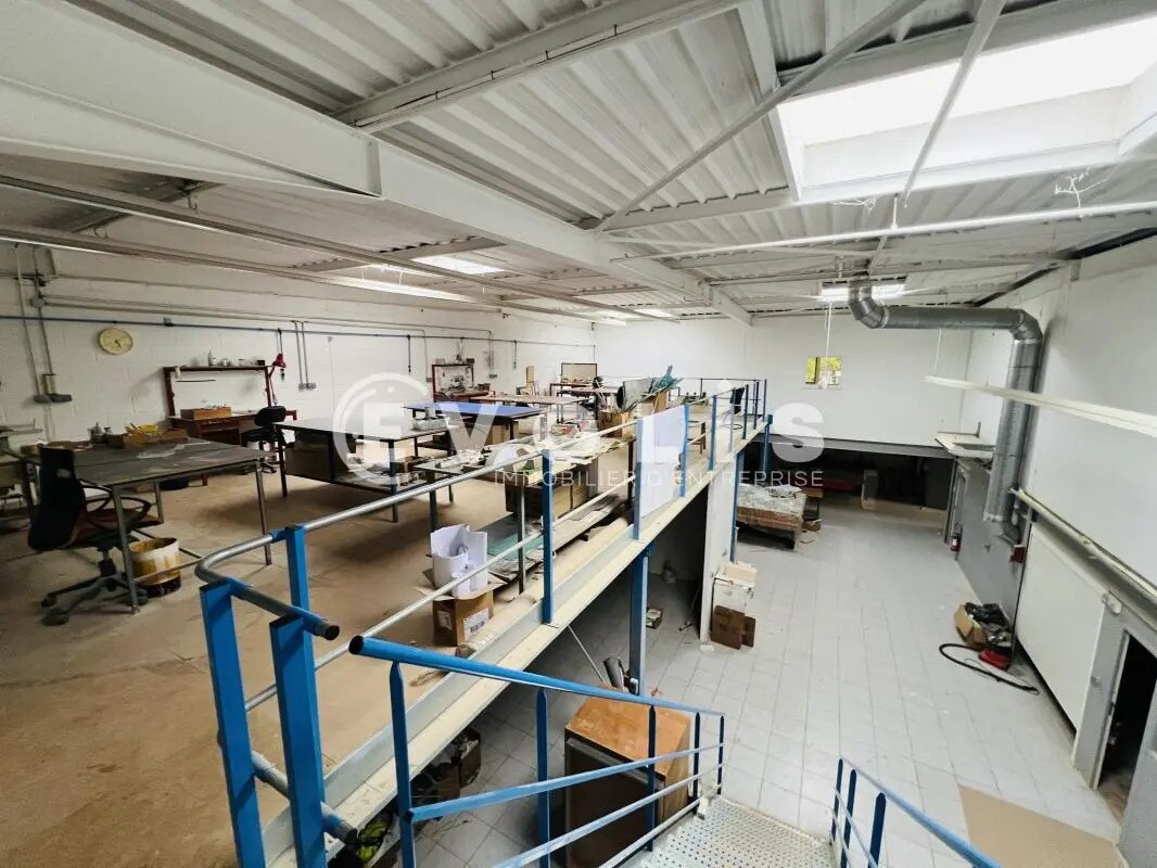 Flex in Saint-Thibault-des-Vignes for sale Interior Photo- Image 1 of 10