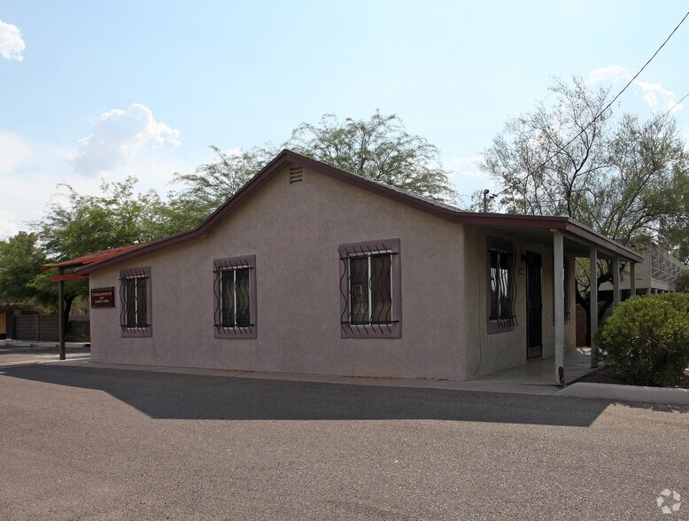 3958 E Fort Lowell Rd, Tucson, AZ for sale - Building Photo - Image 2 of 3