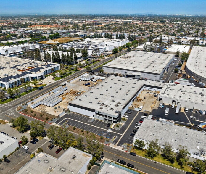 11552 Monarch St, Garden Grove, CA for lease - Building Photo - Image 2 of 10