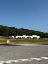 66 Market Terrace Ter, Oneonta, AL for lease Building Photo- Image 2 of 8