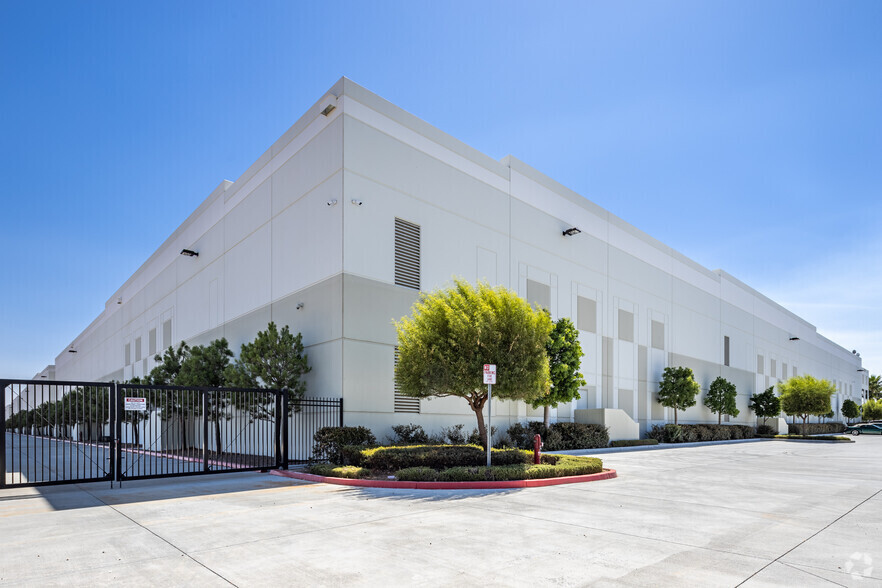 14600 Innovation Dr, Riverside, CA for lease Building Photo- Image 1 of 4