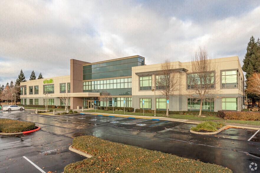 11919 Foundation Pl, Gold River, CA for lease - Building Photo - Image 1 of 15