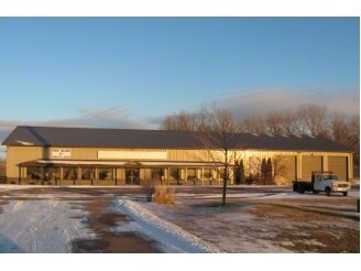 920 Lewis Blvd, Sioux City, IA for sale Primary Photo- Image 1 of 1