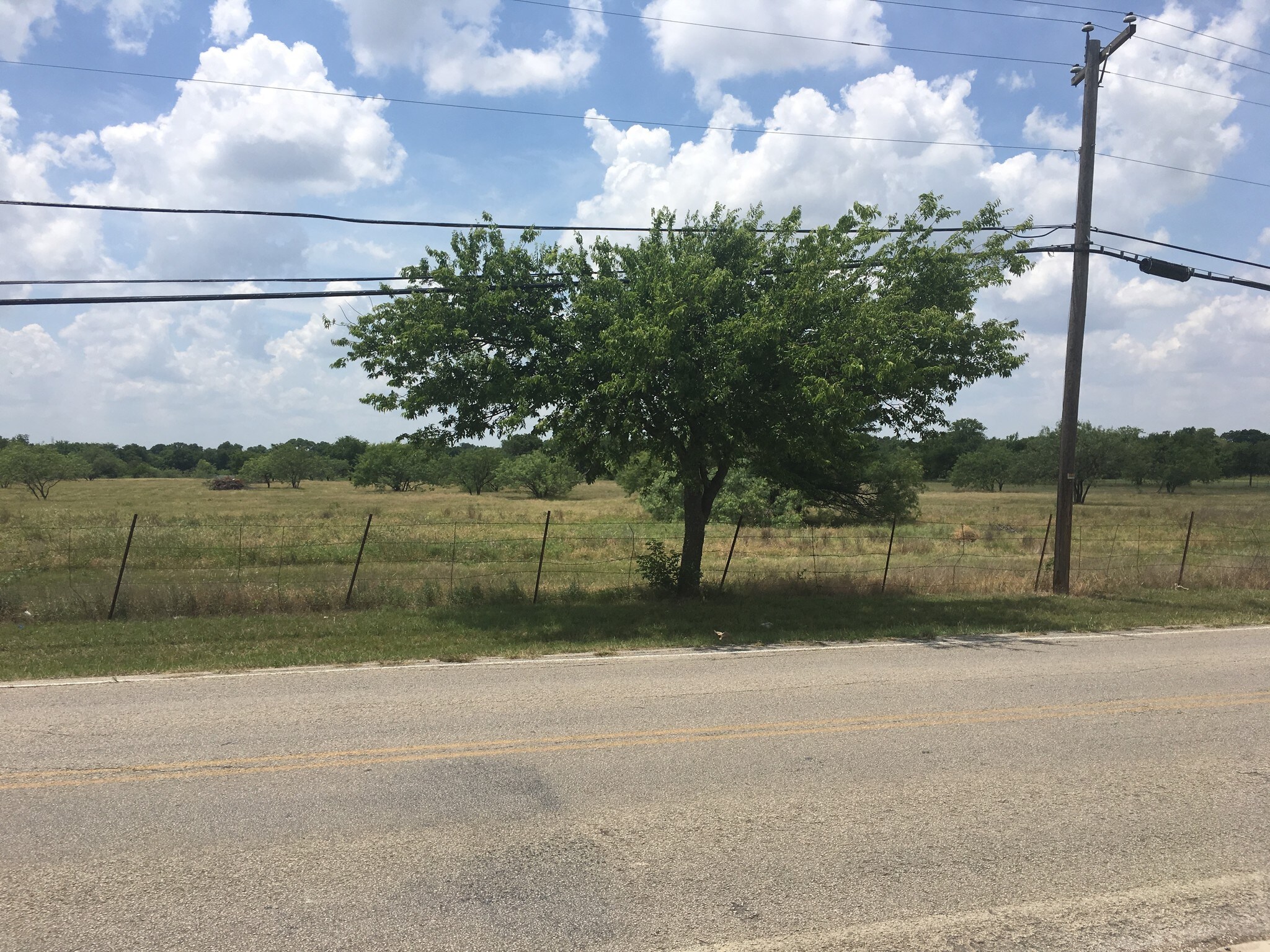 800 Mcpherson Rd, Fort Worth, TX 76140