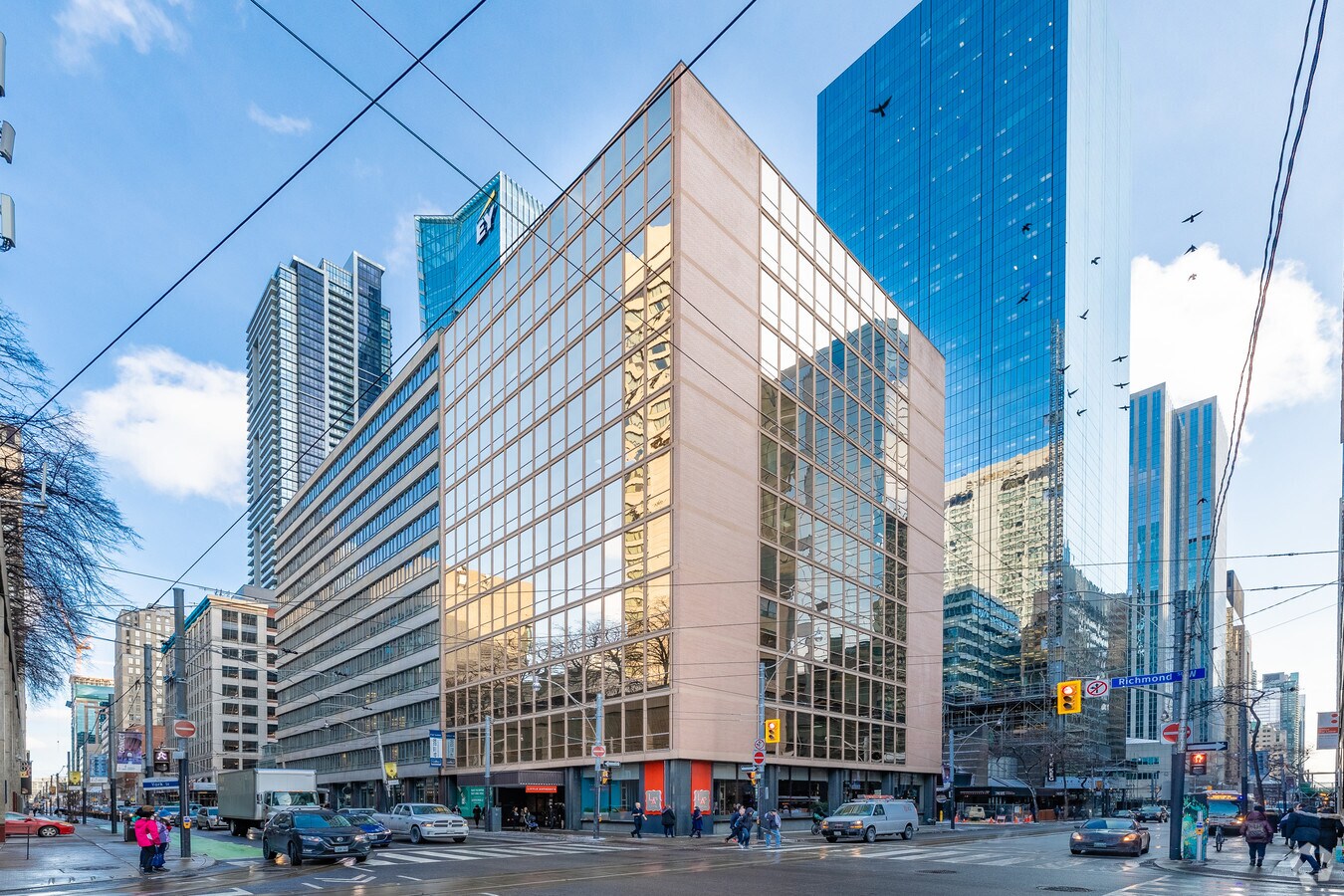 121 Richmond St W, Toronto, ON M5H 2M9