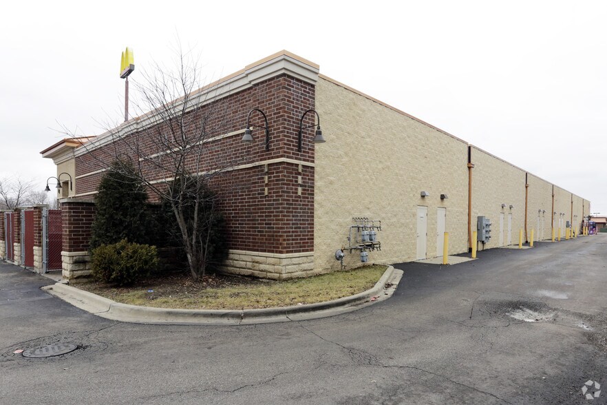 Mondamin & Ridge St, Minooka, IL 60447 Crossroads of Minooka