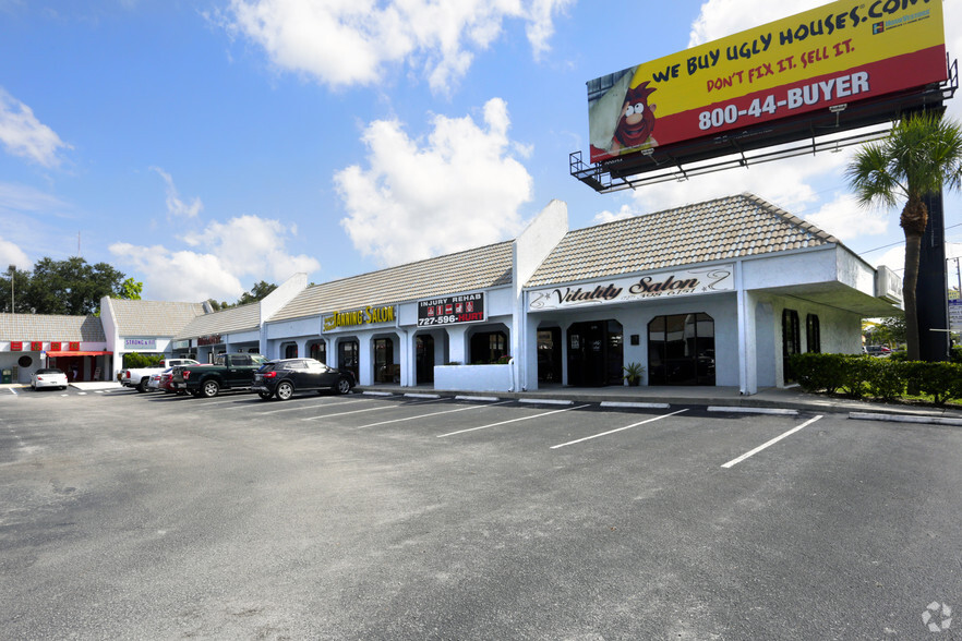 9011 Park Blvd, Seminole, FL for lease - Building Photo - Image 3 of 3