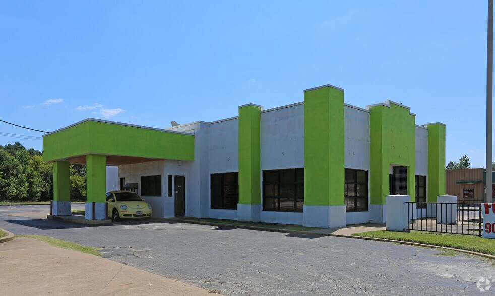 3411 South St, Nacogdoches, TX 75964