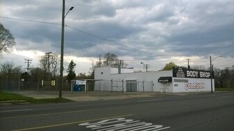 Knockers Collision - Automotive Property