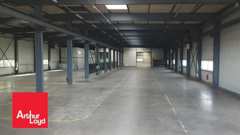 Flex in Fontenay-sur-Eure for sale - Interior Photo - Image 2 of 5