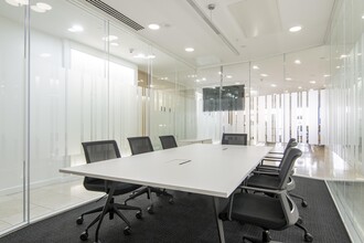 1 Canada Sq, London for lease Interior Photo- Image 2 of 8