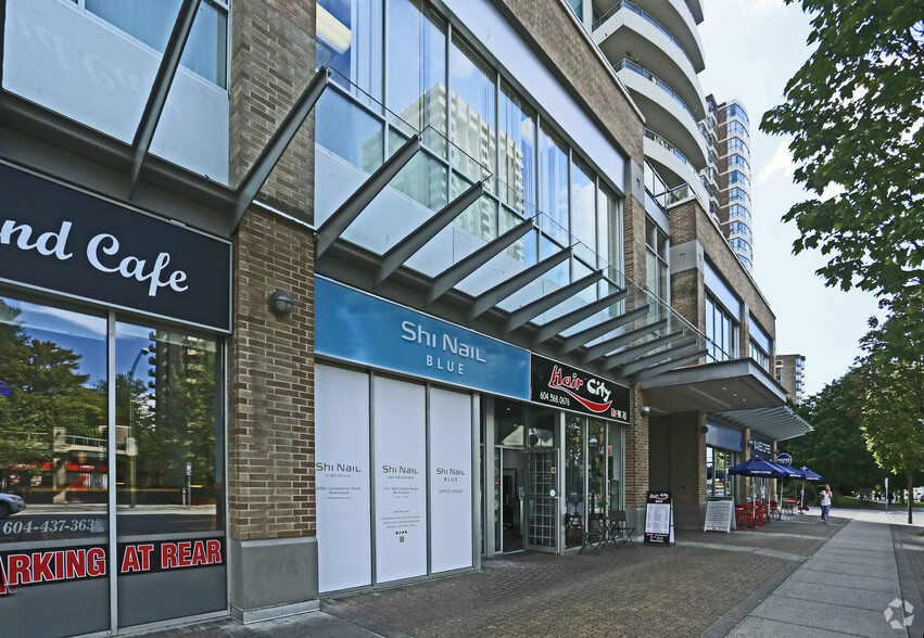 4250 Kingsway Ave, Burnaby, BC for lease - Building Photo - Image 3 of 5