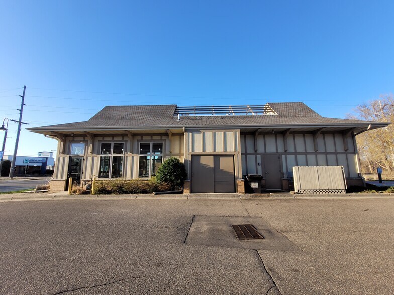 2281 Commerce Blvd, Mound, MN 55364 Retail for Sale