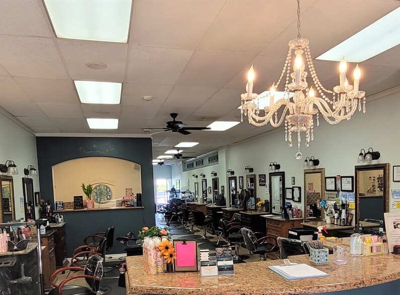 Turn Key Hair Salon, Simi Valley, CA for lease - Interior Photo - Image 1 of 3