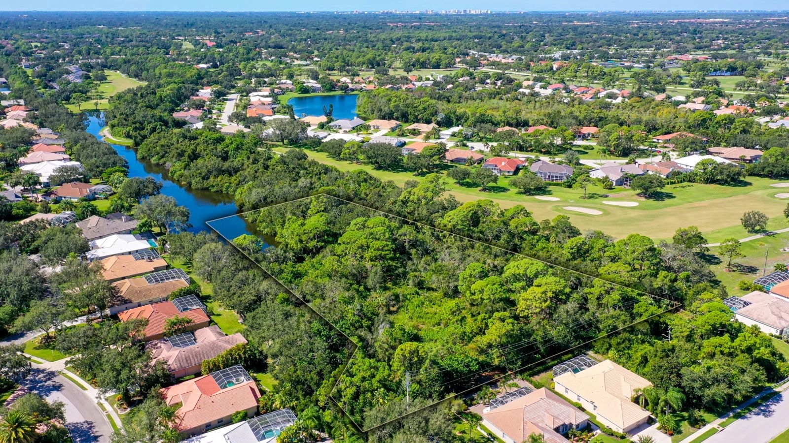 Southgate Ct, Sarasota, FL for sale Aerial- Image 1 of 21