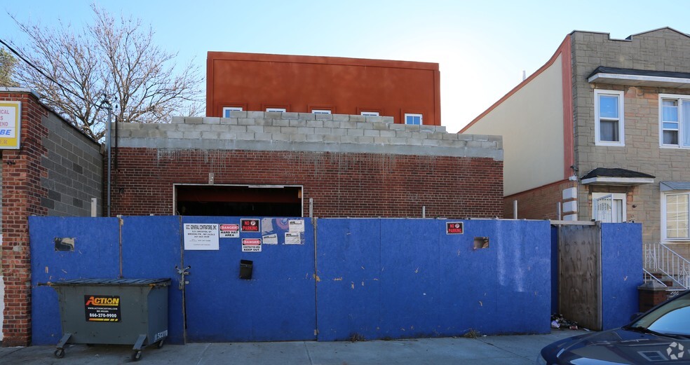 9028 Krier Pl, Brooklyn, NY for lease - Primary Photo - Image 1 of 4