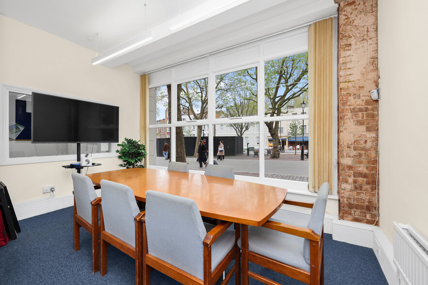 16 Clerkenwell Green, London for lease - Building Photo - Image 2 of 22