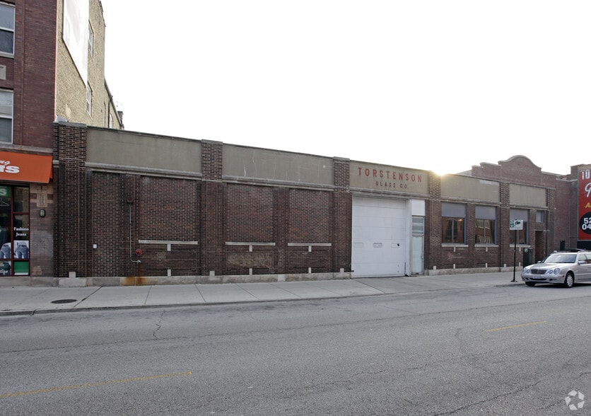 3247 N Sheffield Ave, Chicago, IL for sale - Building Photo - Image 2 of 2