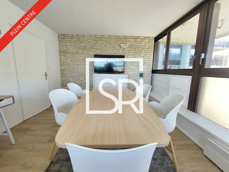 Office in Clermont-Ferrand for lease - Building Photo - Image 1 of 12