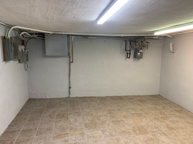 2718-2720 Washington Blvd, Arlington, VA for lease - Building Photo - Image 3 of 13