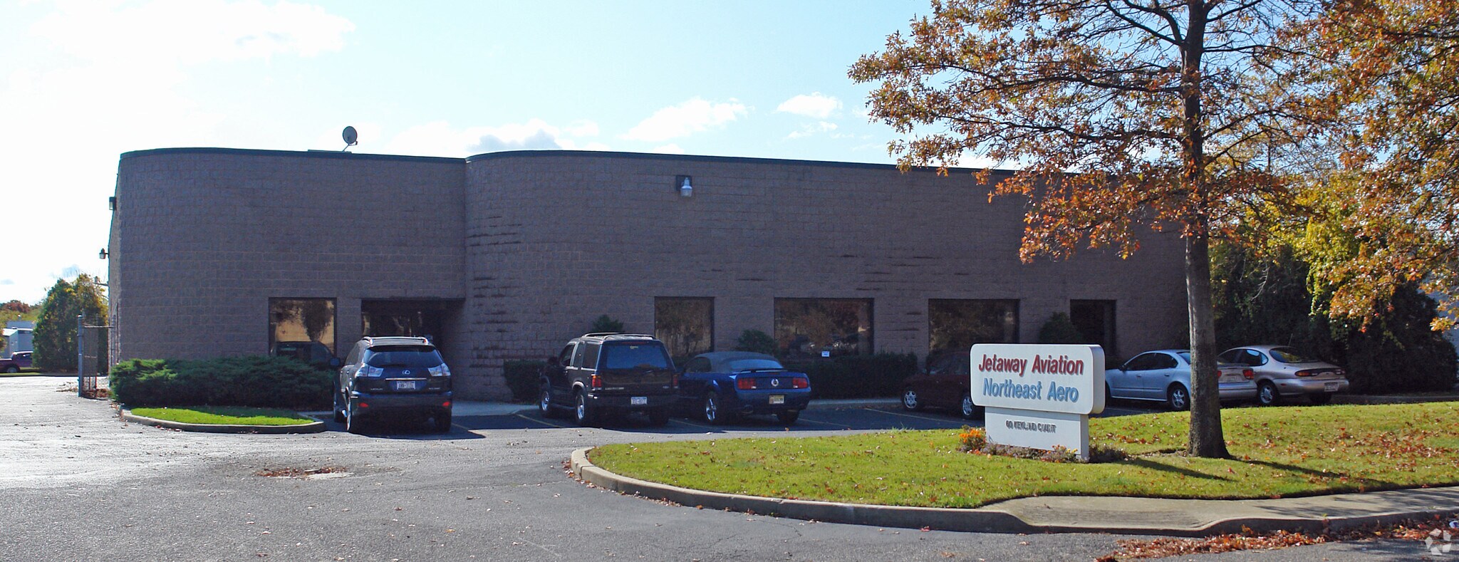 60 Keyland Ct, Bohemia, NY for sale Primary Photo- Image 1 of 1