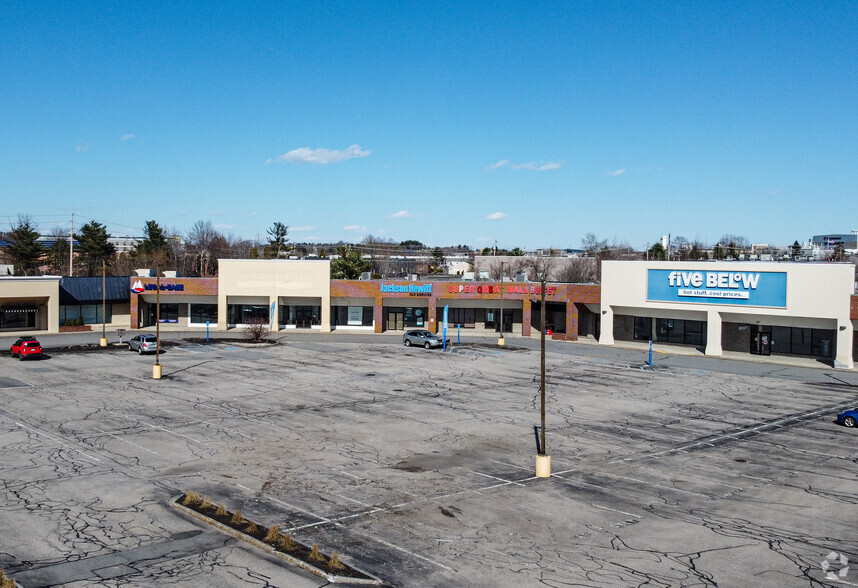 198 Maine Mall Rd, South Portland, ME for lease - Primary Photo - Image 2 of 9