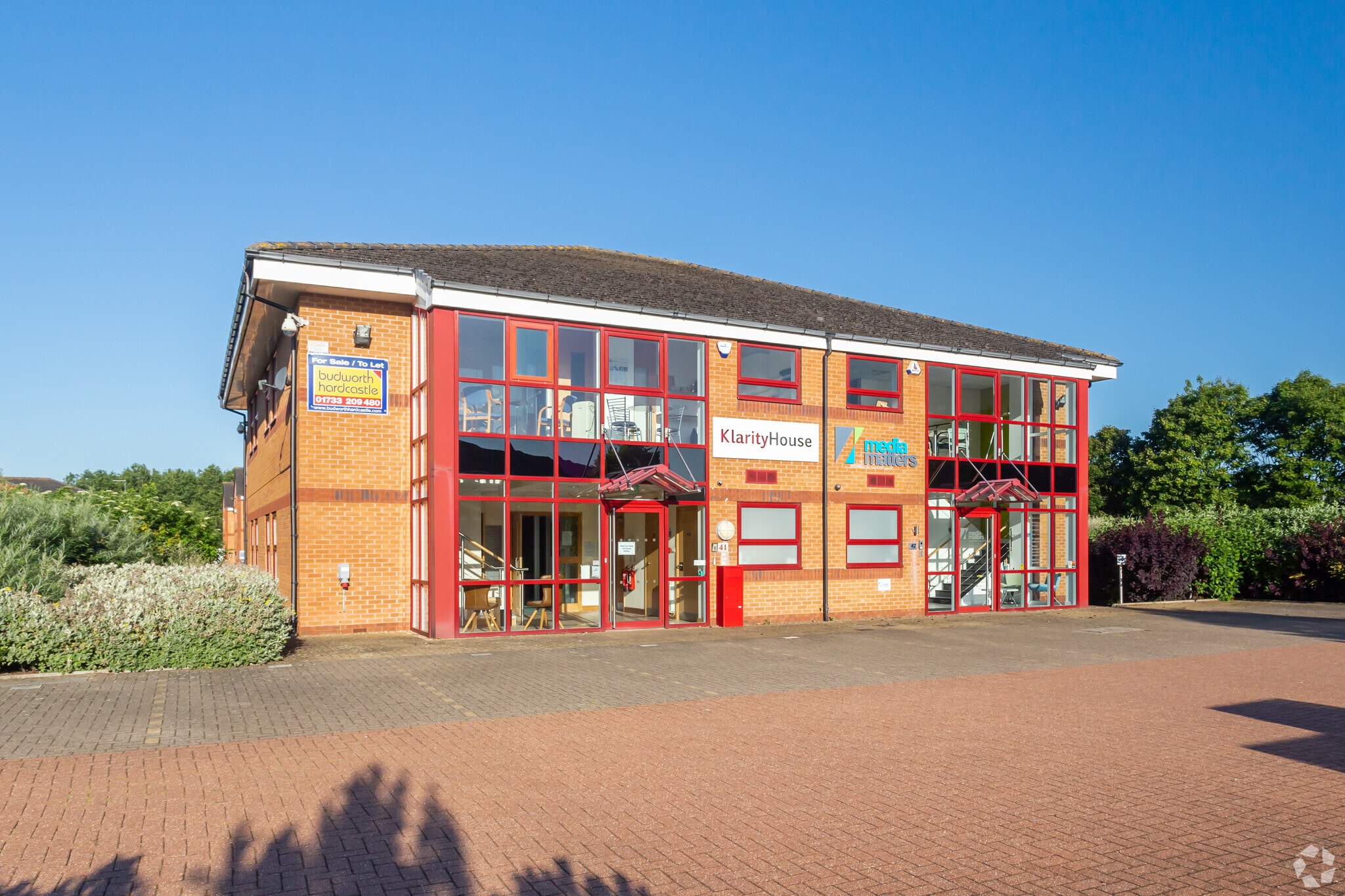 41 Commerce Rd, Peterborough for sale Primary Photo- Image 1 of 1