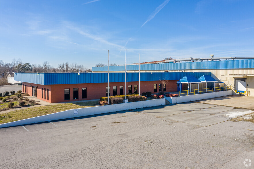 801 Bill Jones Industrial Blvd, Springfield, TN for lease - Building Photo - Image 2 of 8