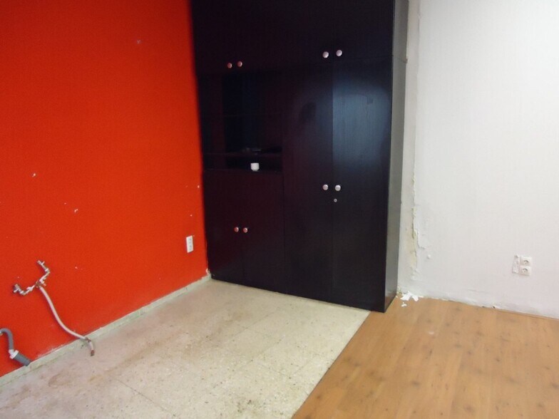 Retail in Cáceres, Cáceres for sale - Building Photo - Image 3 of 16