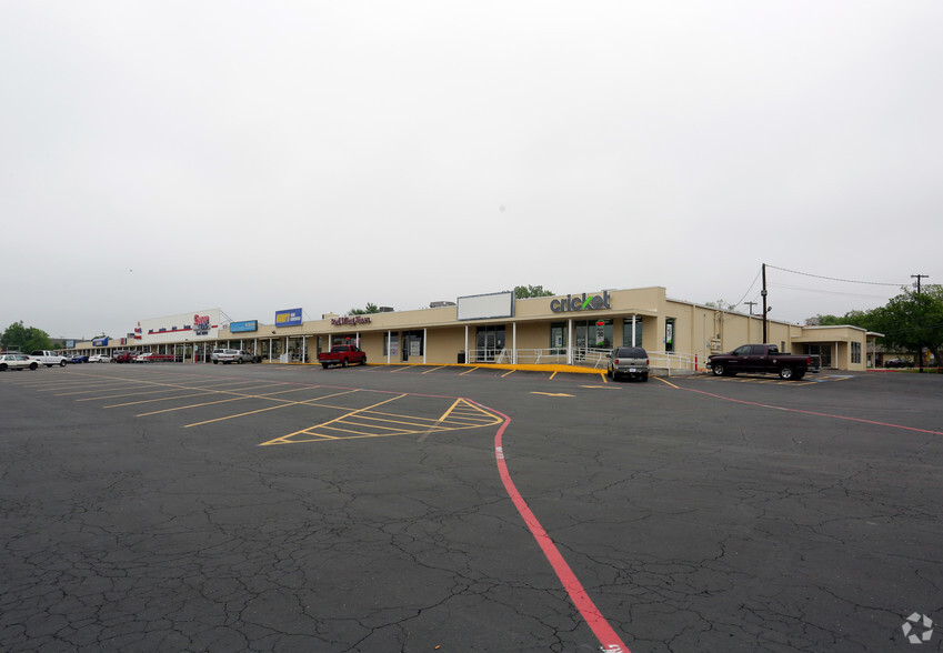 1715-1741 Texoma Pky, Sherman, TX for sale - Primary Photo - Image 1 of 1