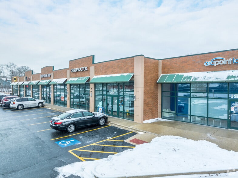 2600 W Ogden Ave, Downers Grove, IL for lease - Primary Photo - Image 1 of 10