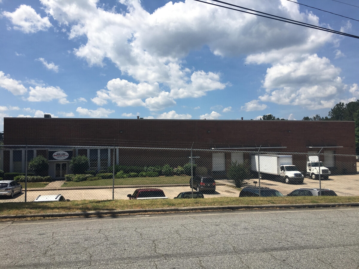 1125 Fred Dr, Morrow, GA 30260