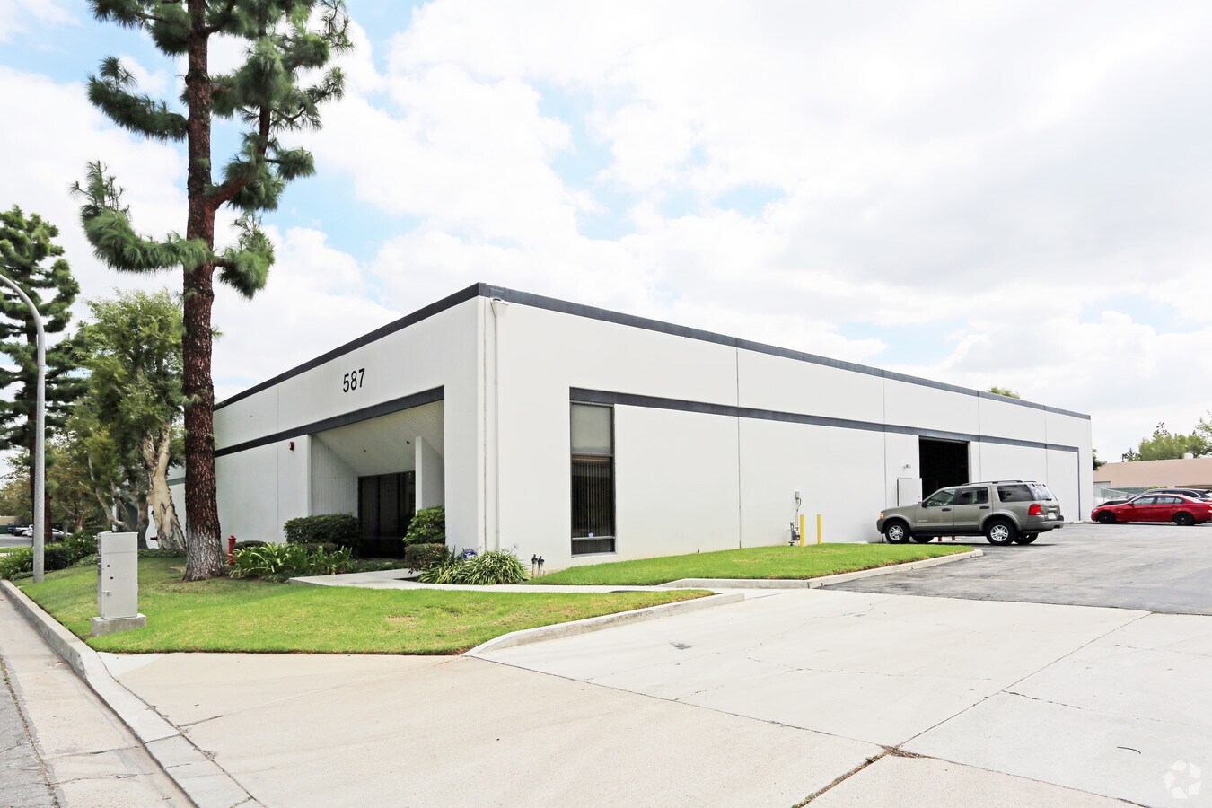 587 Explorer St, Brea, CA 92821