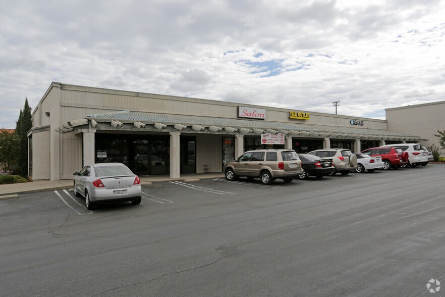 212 Harding Blvd, Roseville, CA for lease - Building Photo - Image 3 of 7
