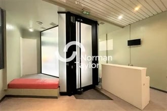 Office in Marseille for lease Interior Photo- Image 2 of 9