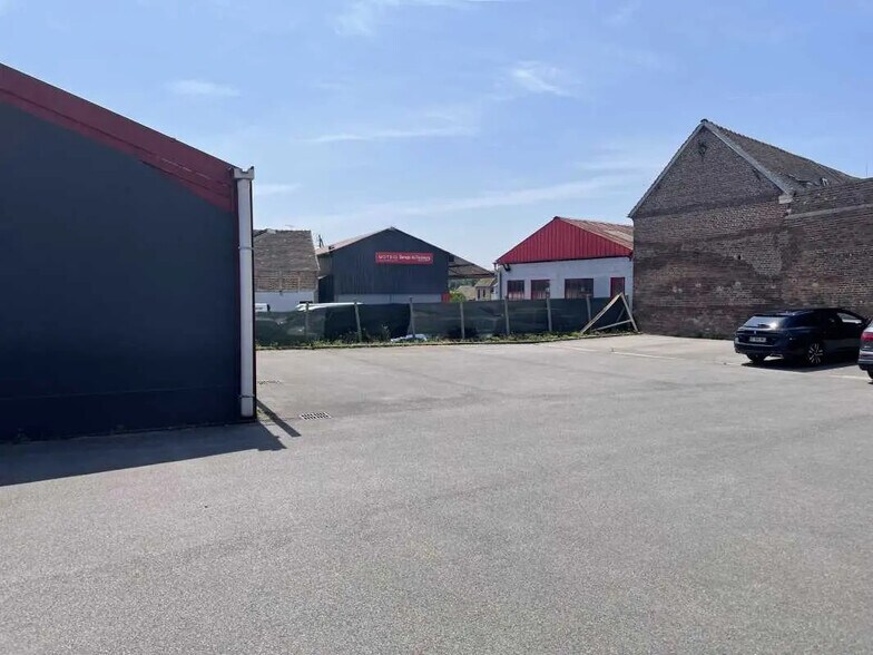 Flex in Beauvais for lease - Building Photo - Image 3 of 5