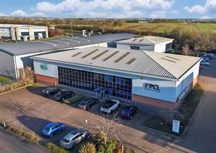 Eastboro Flds, Nuneaton for lease Building Photo- Image 1 of 2