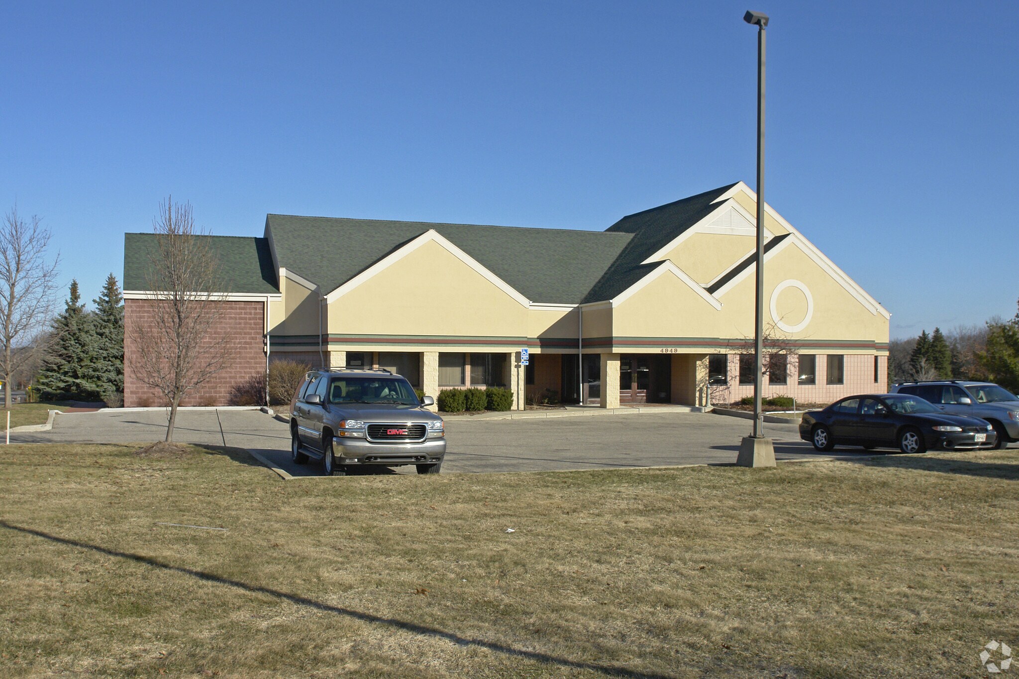 4949 Plainfield Ave NE, Grand Rapids, MI for sale Primary Photo- Image 1 of 1