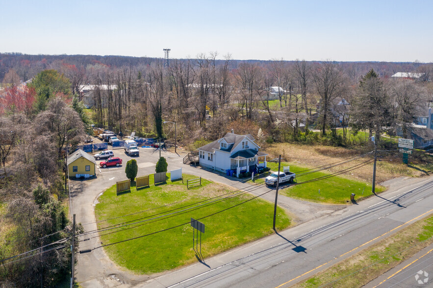 2098 Route 130, Burlington, NJ for sale - Building Photo - Image 1 of 1