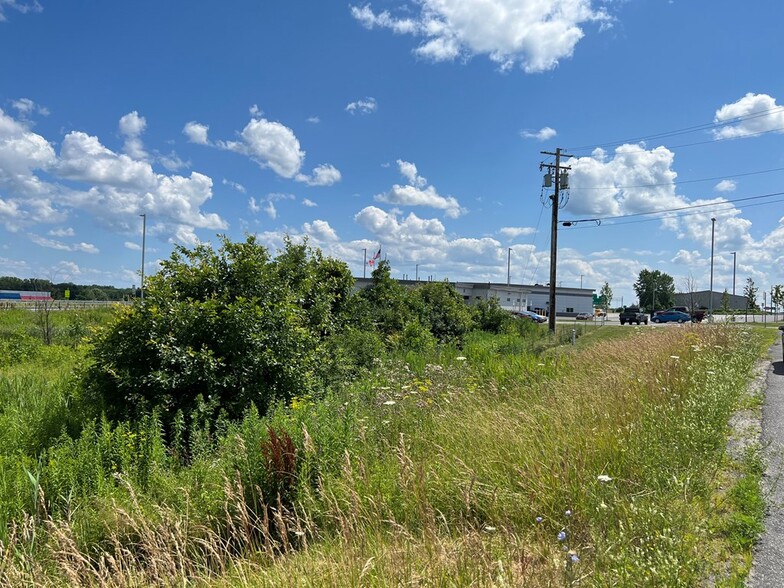 00 West Service Road, Champlain, NY for sale - Primary Photo - Image 1 of 4