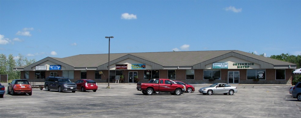 1541 Bellevue St, Green Bay, WI for lease - Building Photo - Image 3 of 6