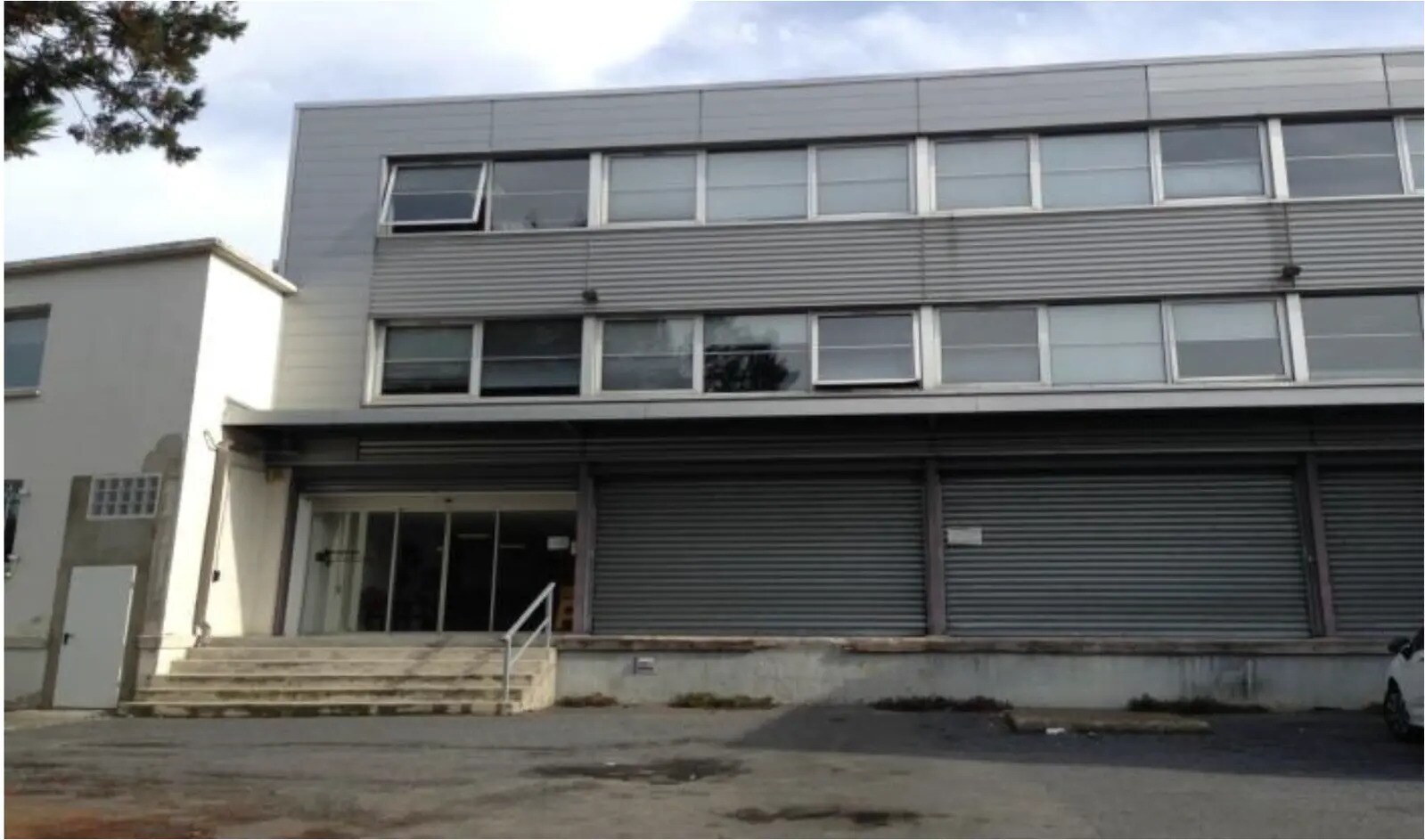 Office in Nanterre for lease Building Photo- Image 1 of 24