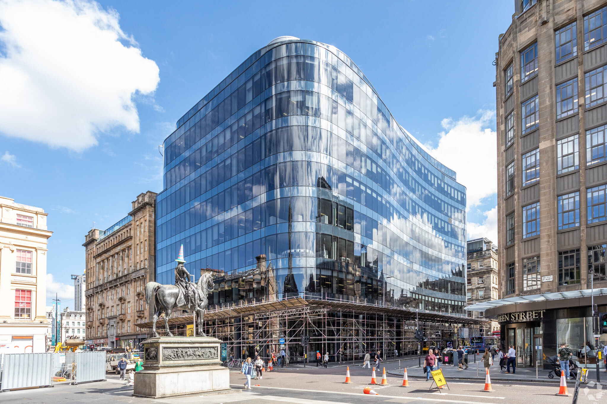 110 Queen St, Glasgow for lease Primary Photo- Image 1 of 4