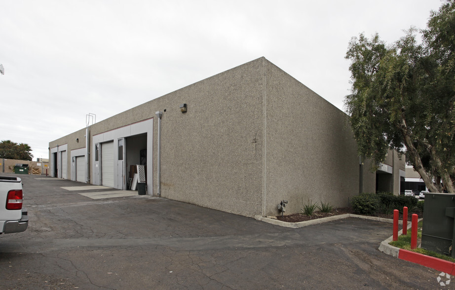 2222 Verus St, San Diego, CA for lease - Building Photo - Image 3 of 7