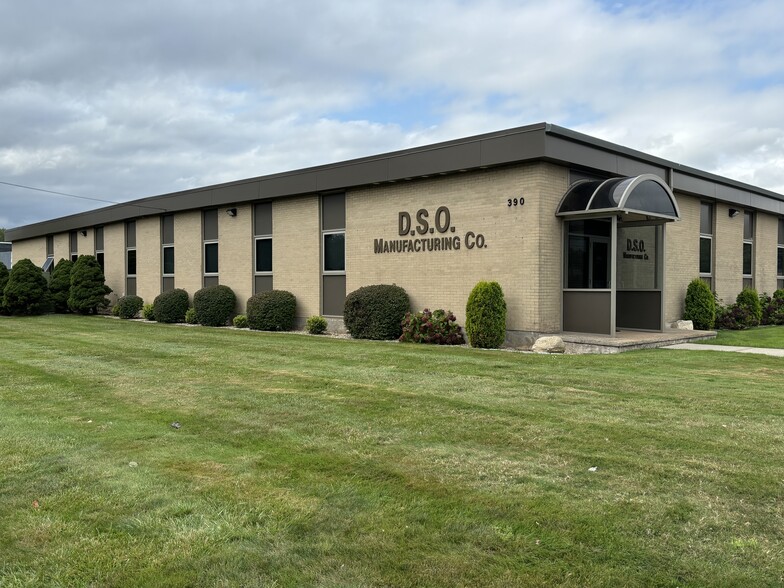 390 John Downey Dr, New Britain, CT for lease - Building Photo - Image 1 of 5