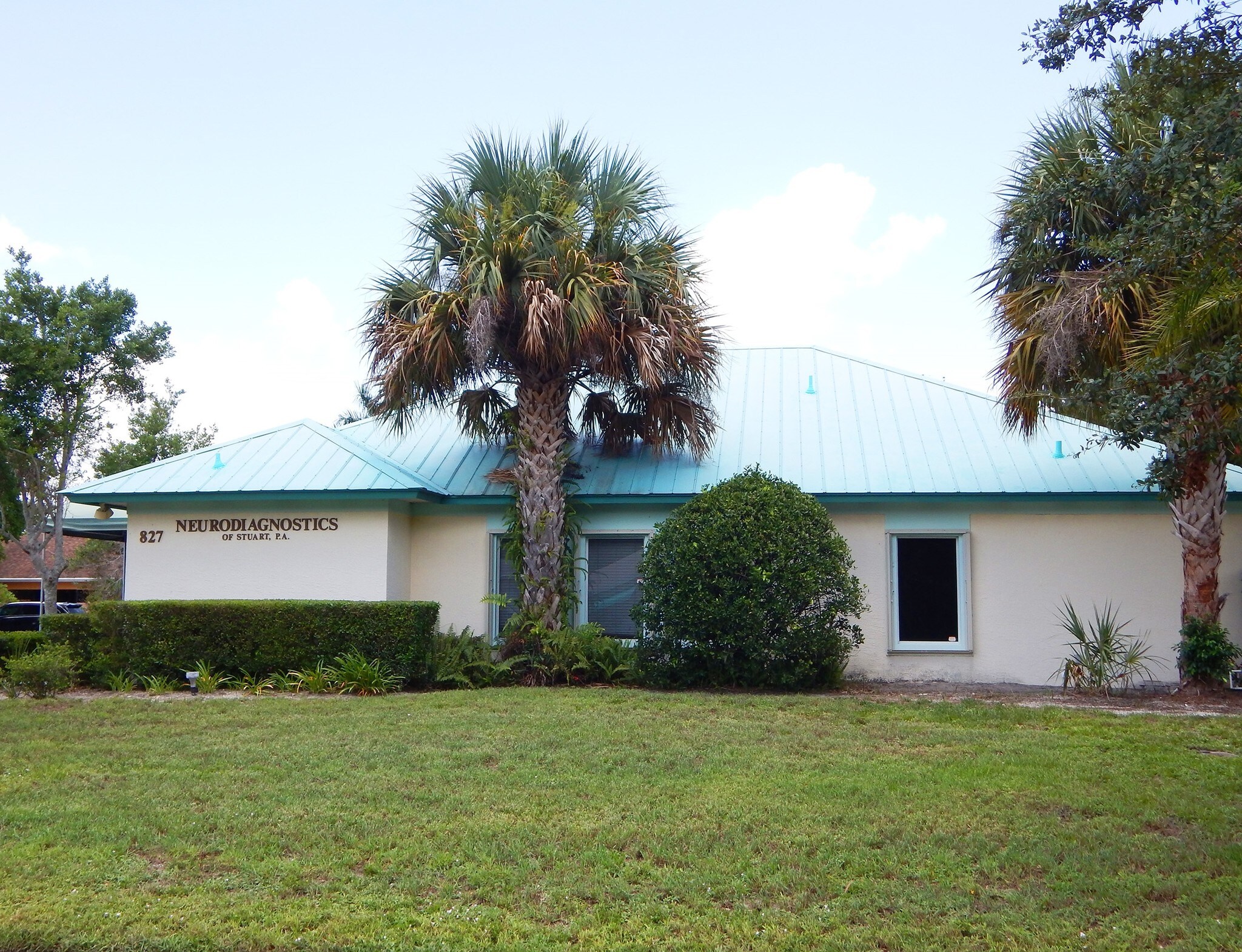 827 SE 5th St, Stuart, FL for sale Primary Photo- Image 1 of 1
