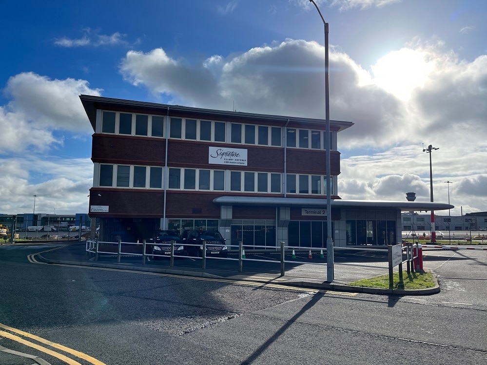 135 Frank Lester Way, Luton for sale Building Photo- Image 1 of 1