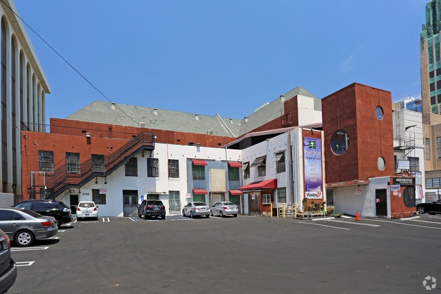 3100 Wilshire Blvd, Los Angeles, CA for sale - Building Photo - Image 3 of 13