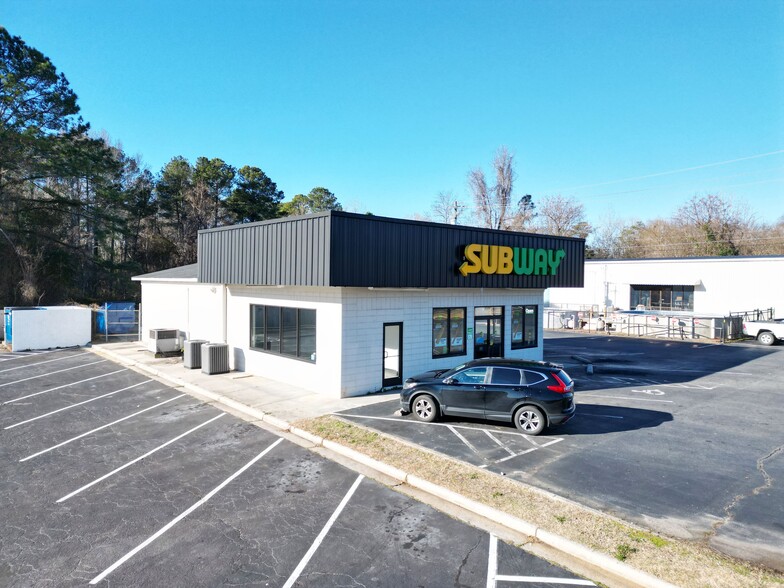 300 E Broad Ave, Rockingham, NC for lease - Building Photo - Image 2 of 7