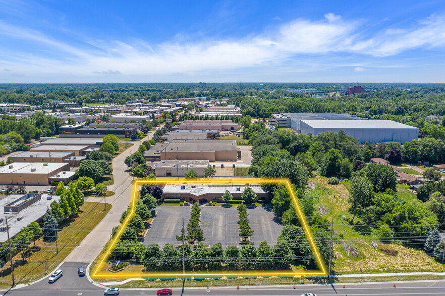 22550 Hall Rd, Clinton Township, MI for lease - Aerial - Image 3 of 29